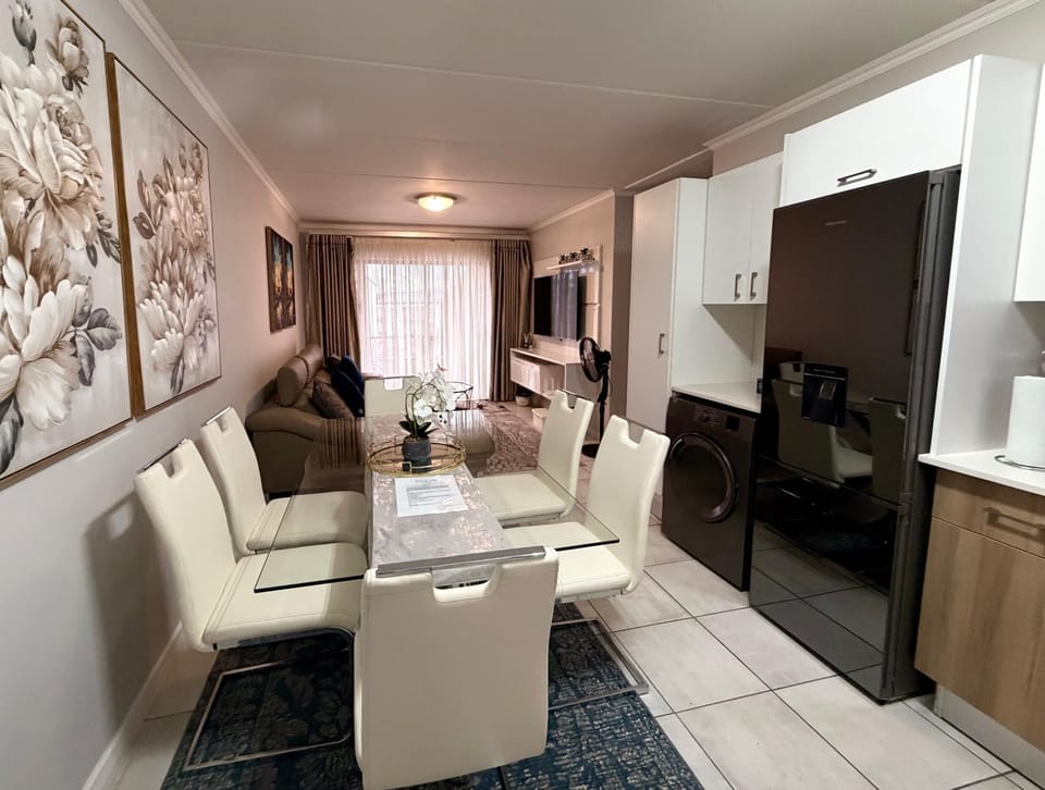 Charming Oasis in the East Apartment in Gauteng