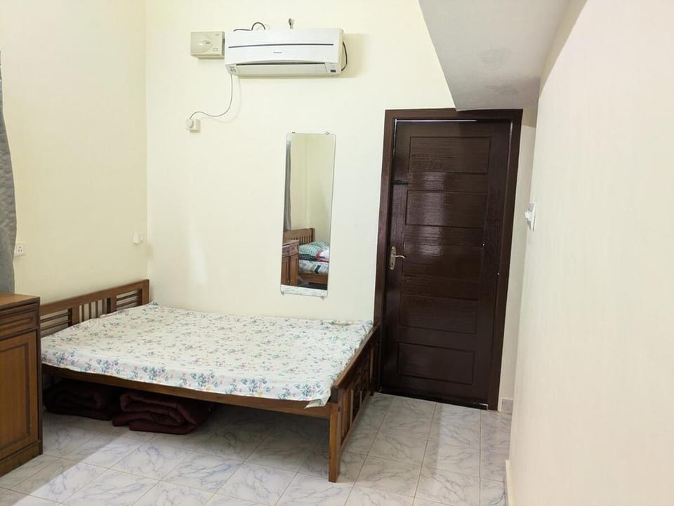 Bed, Bedroom, air conditioner