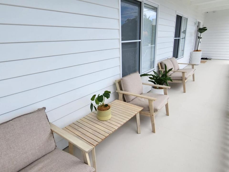 Beach Bound-Jervis Bay House in Vincentia