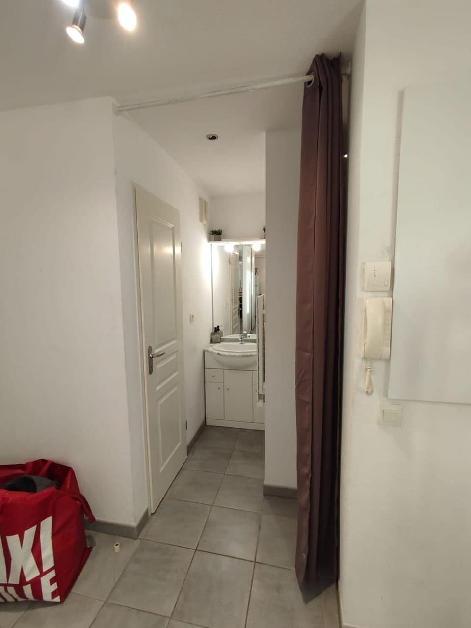 L'essentiel, proche stade, Clim, parking, piscine Apartment in Toulouse