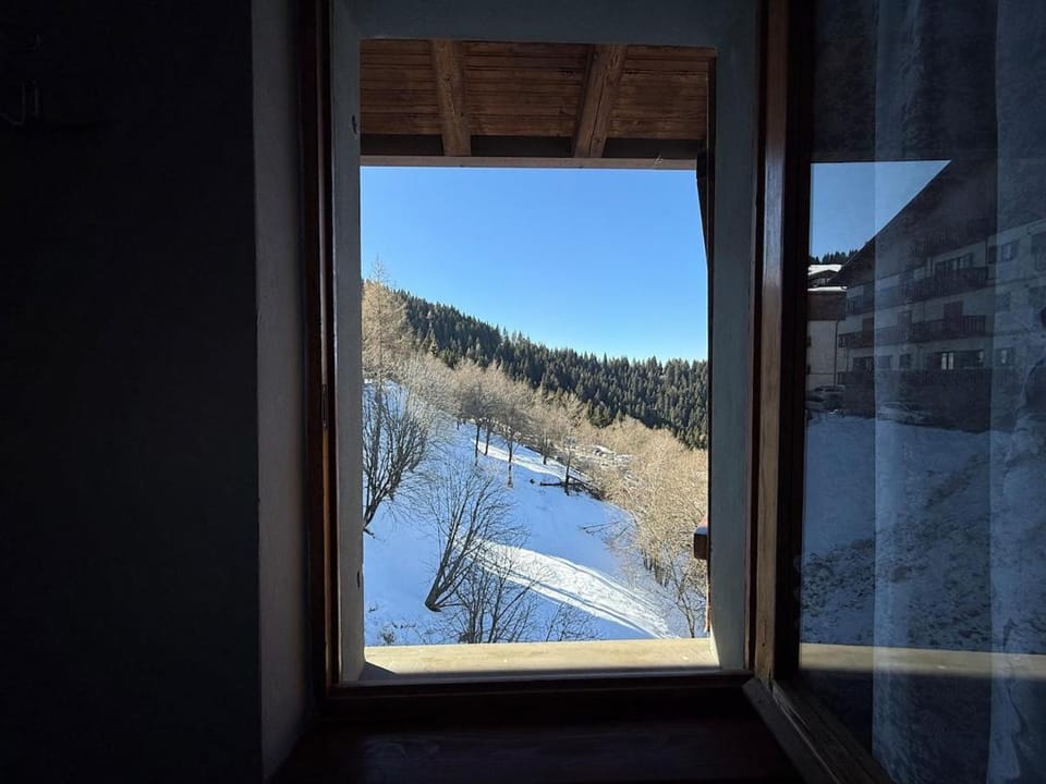 Attico del Sole sulle piste da sci - posto auto Apartment in Province of Brescia