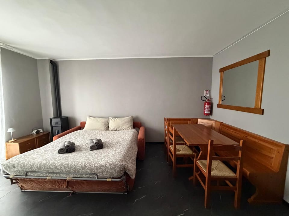 PORA 6 Appartamento sulle piste da sci - Box privato Apartment in Province of Brescia