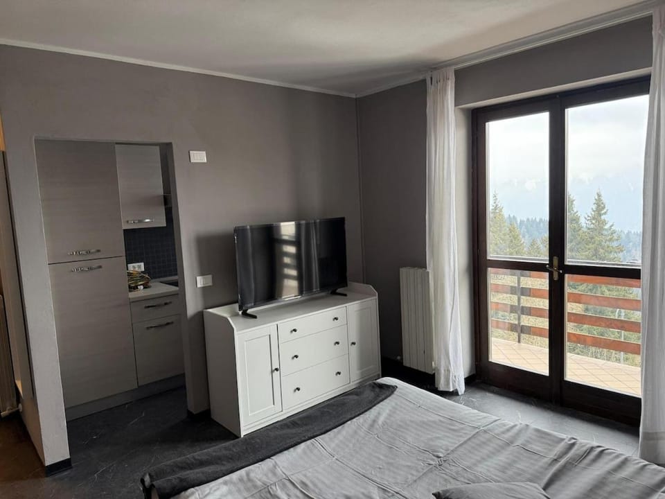 PORA 6 Appartamento sulle piste da sci - Box privato Apartment in Province of Brescia