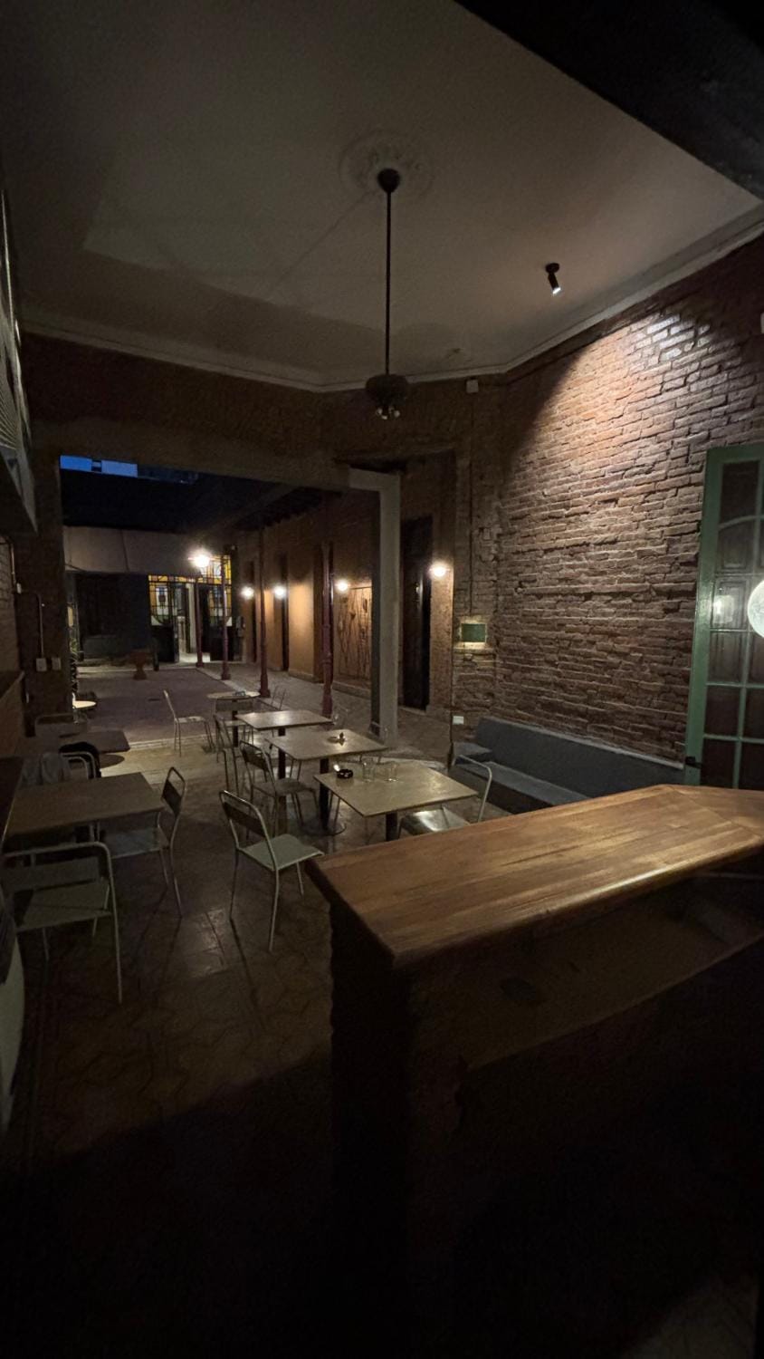 Restaurant/places to eat, Living room, Seating area