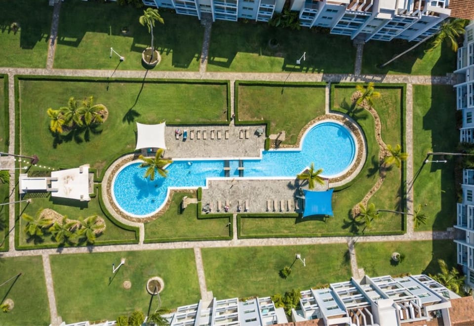 Property building, Swimming pool