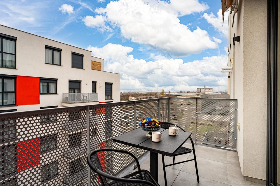 Property building, Balcony/Terrace