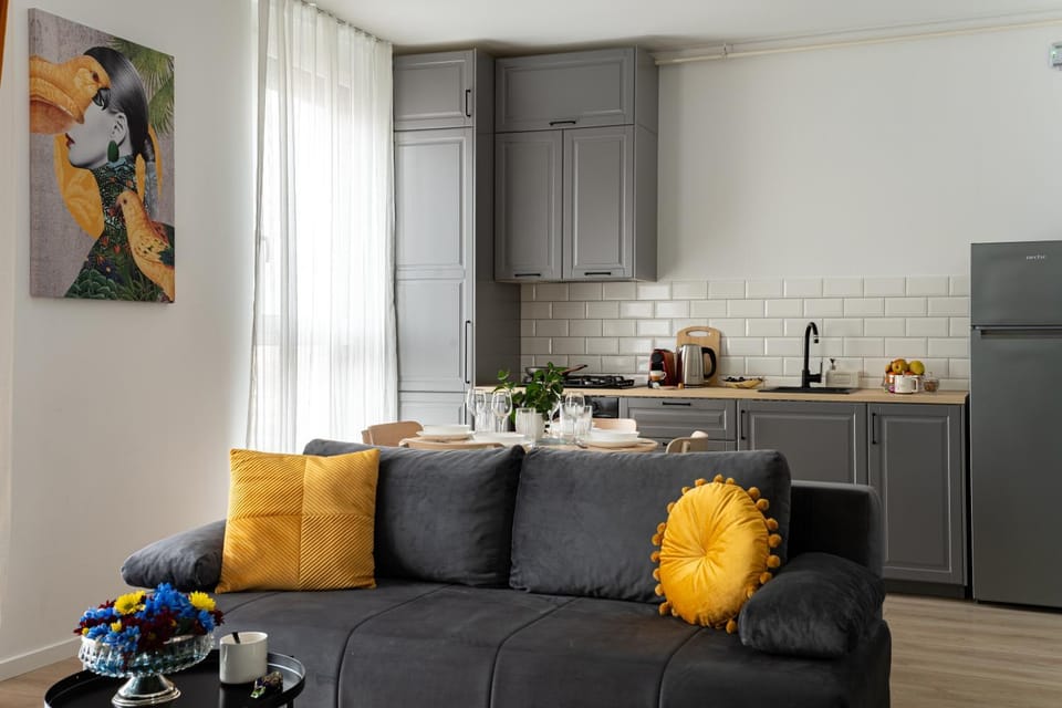 Kitchen or kitchenette, Living room