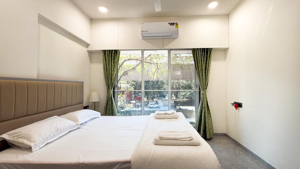Bed, Bedroom, City view