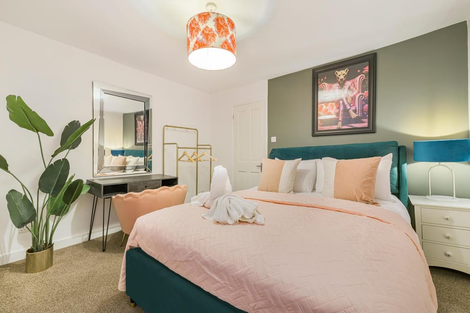Bed, Bedroom