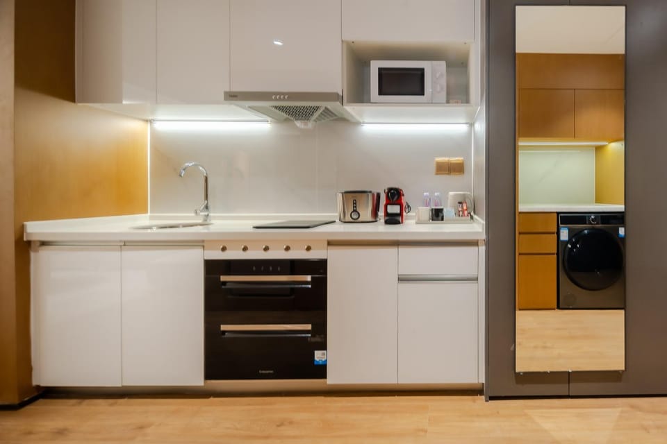 Kitchen or kitchenette