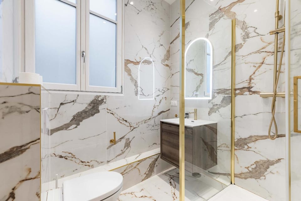 Modern air-conditioned apartment Arc de Triomphe Apartment in Paris
