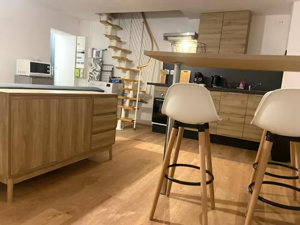 Dining area, Communal kitchen