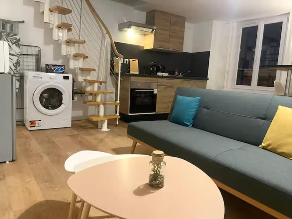 Property building, Living room, washing machine, kitchen