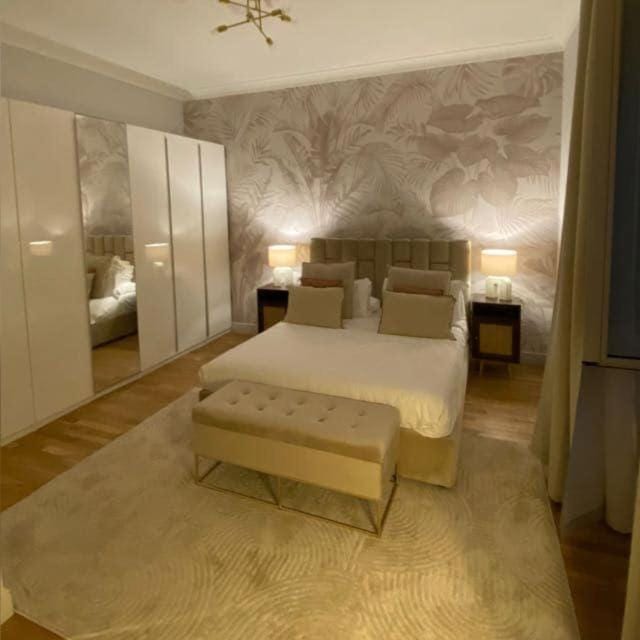 Bed, Photo of the whole room, wardrobe