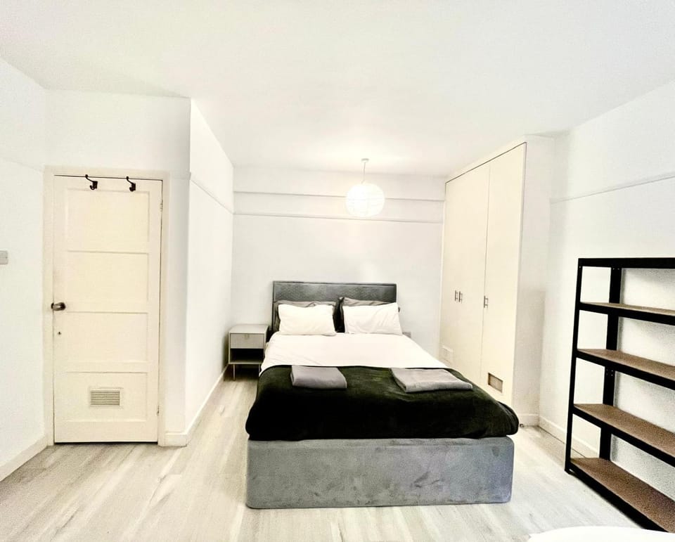 Bed, Photo of the whole room, Bedroom, bunk bed, wardrobe
