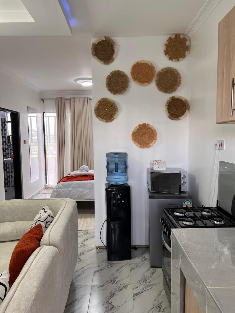 Kitchen or kitchenette, microwave, oven