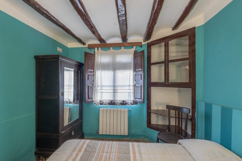 Property building, Living room, Bedroom