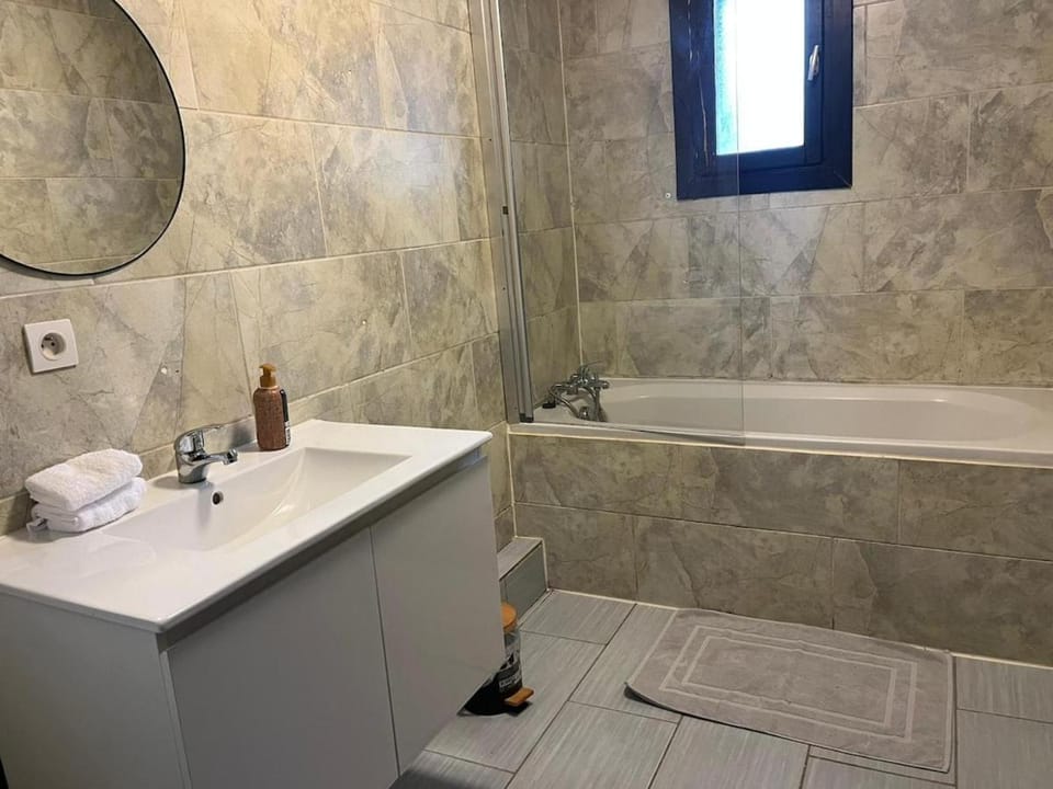 Charmant studio avec terrasse Apartment in Auvergne-Rhône-Alpes