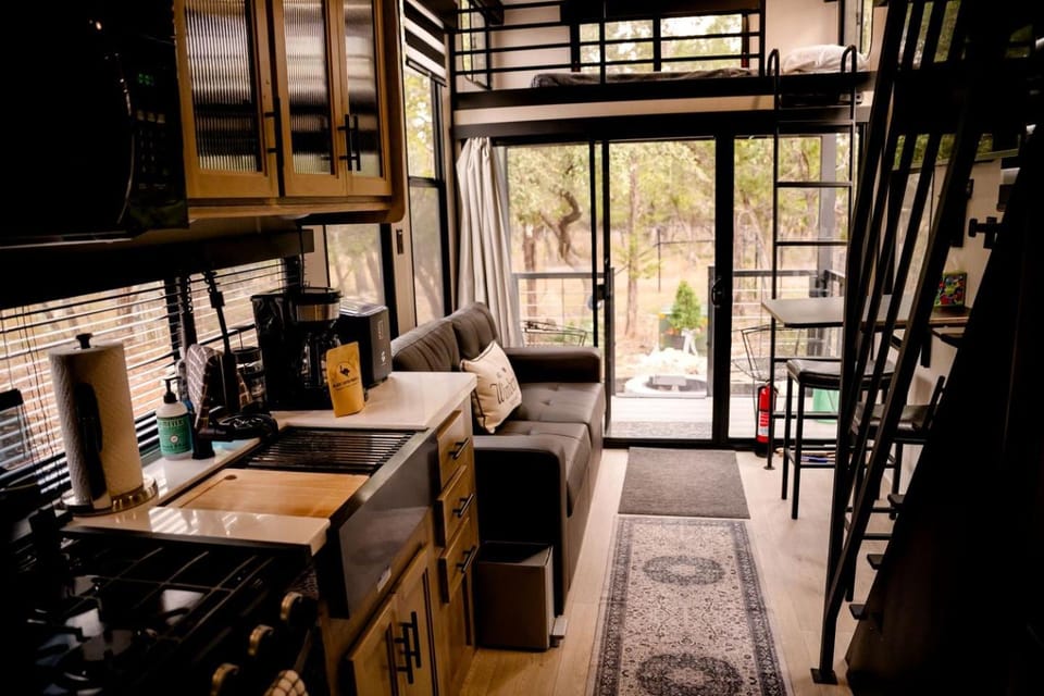 Luxurious Boutique Tiny House for a Relaxing Getaway in Wimberley, Texas House in Wimberley