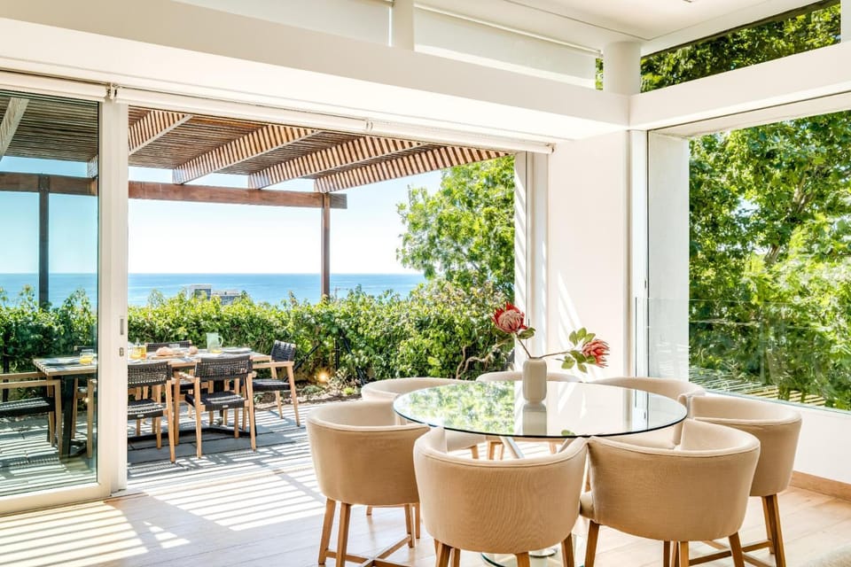 View (from property/room), Balcony/Terrace, Balcony/Terrace, Seating area, Dining area, Sea view