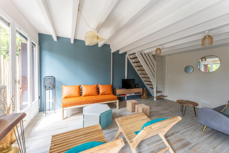Property building, Living room