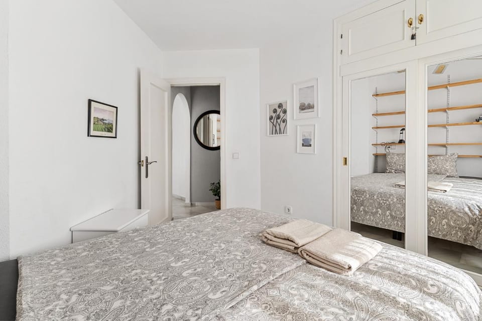 Property building, Living room, Bedroom
