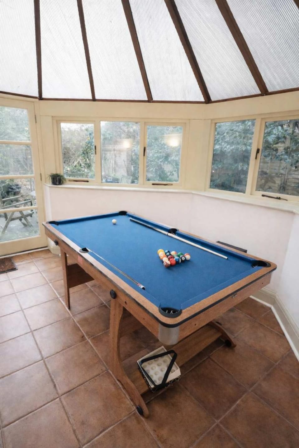 Stunning Oast House Retreat I Sleeps 12 I Countryside Setting House in Wealden District