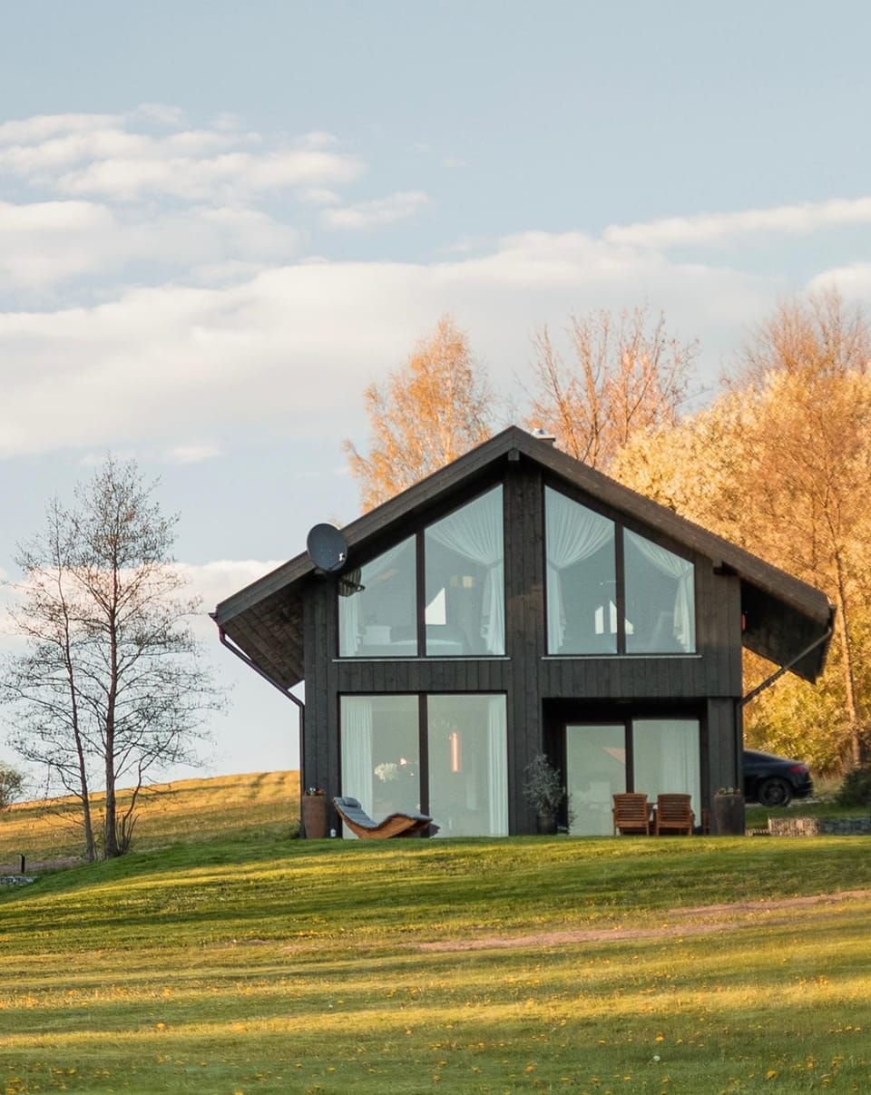 CHATY U HARREGO NAD STAWEM SPA sauna, balia, rowery, Chalet in Lower Silesian Voivodeship