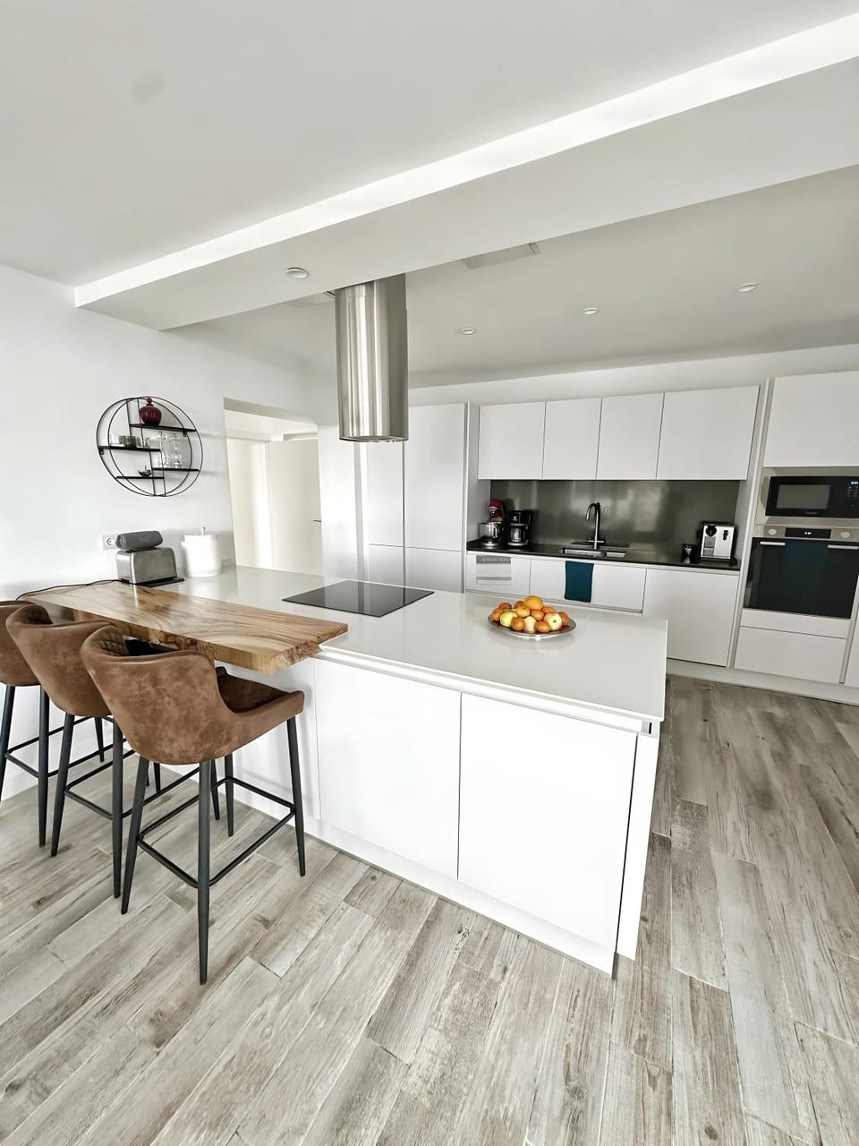 Property building, Kitchen or kitchenette, Living room