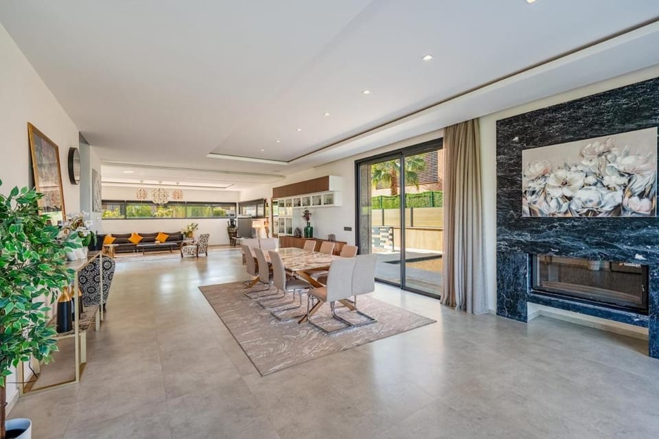 Modern Golf Retreat Heated Pool & Free breakfast Villa in Marrakesh