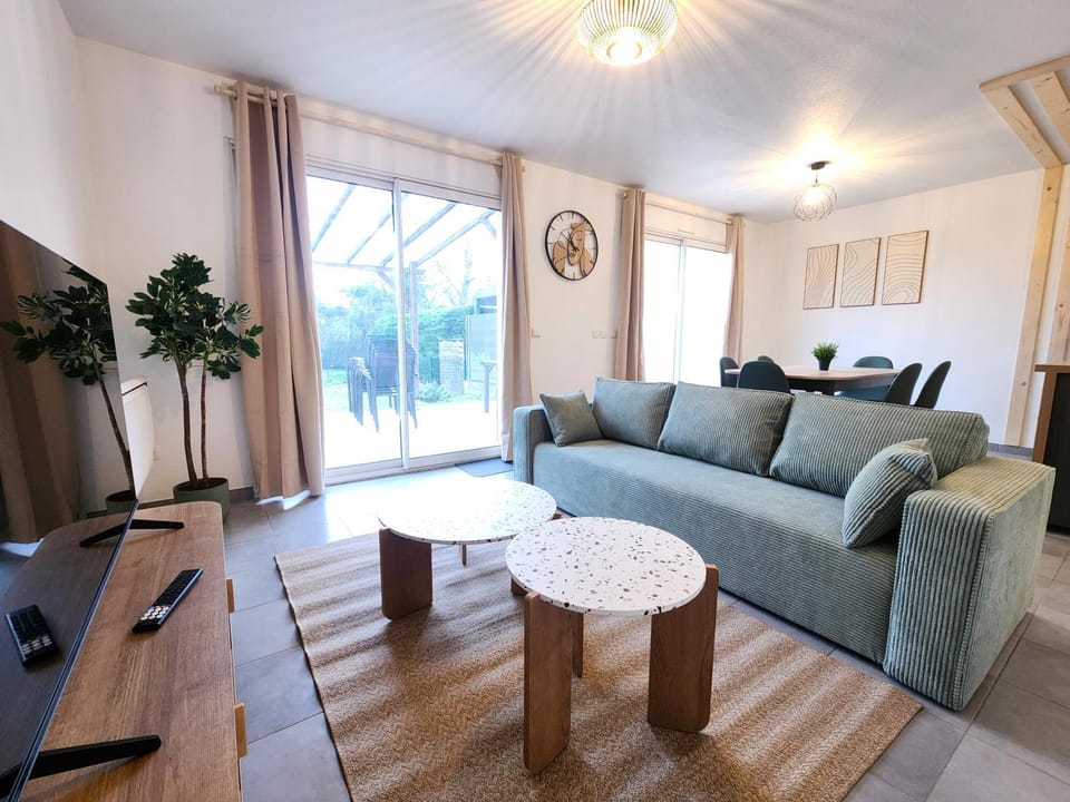 TV and multimedia, Living room