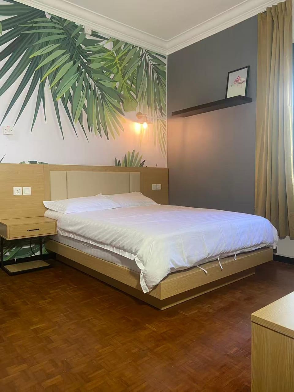 Bed, Photo of the whole room, Bedroom