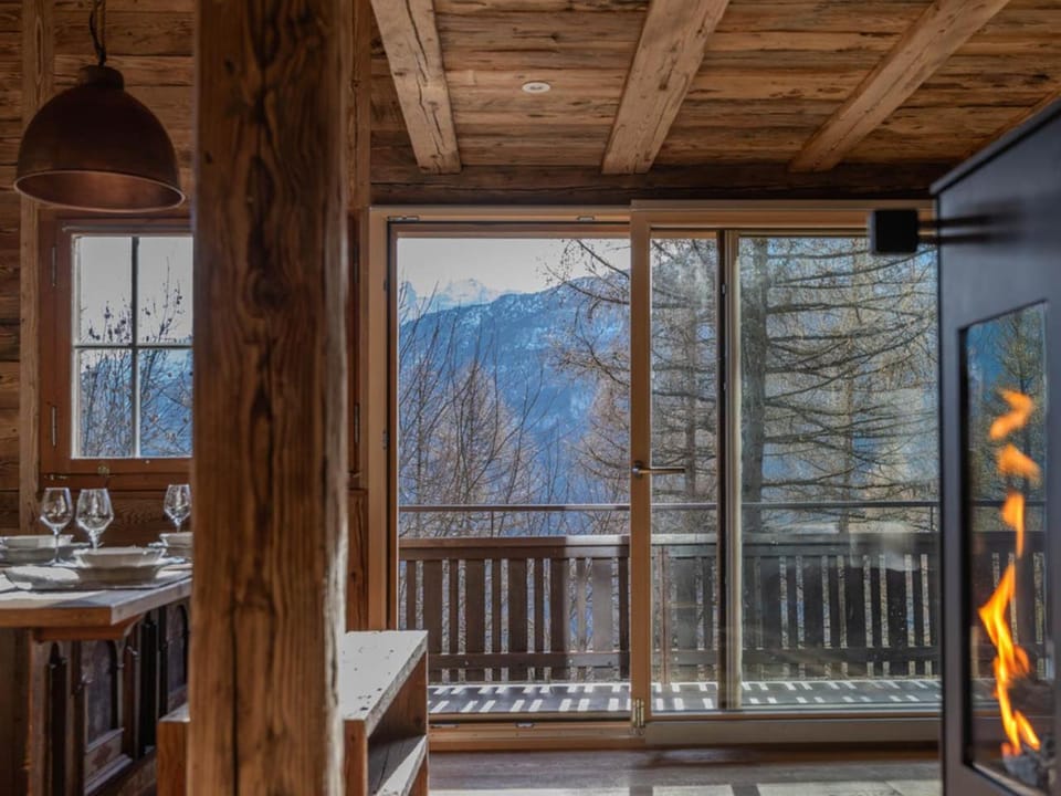 Natural landscape, Dining area, Mountain view