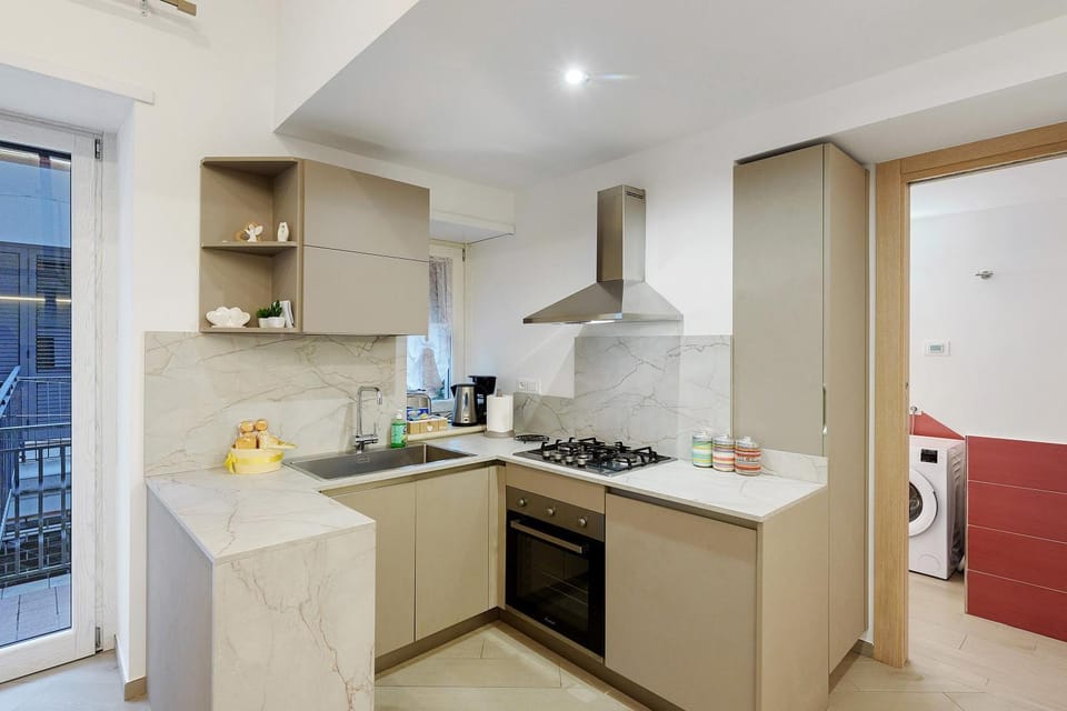 Kitchen or kitchenette, Living room