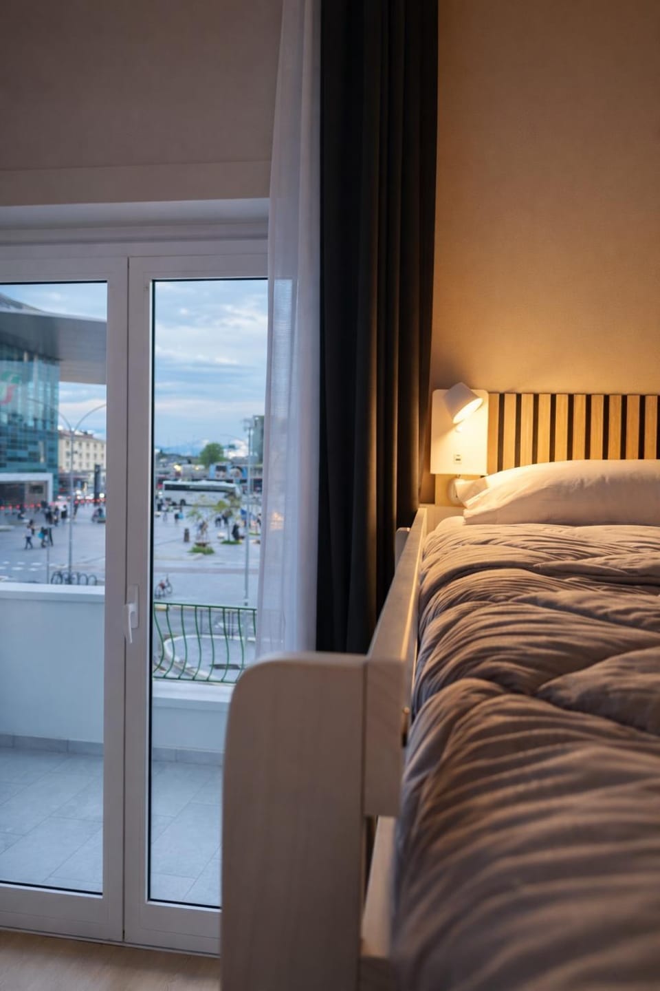 Bed, View (from property/room), Balcony/Terrace, Photo of the whole room, Bedroom