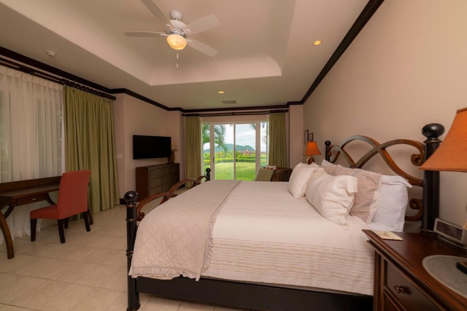 Vista Bahia 1G - 3bed 3 bath Ocean View House in Herradura