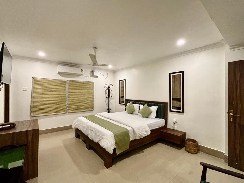 Bed, Bedroom, air conditioner