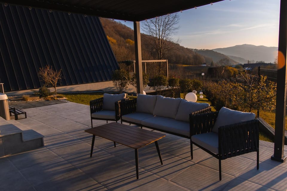 Twin Vista A-Frame Cabins Cabin in Romania