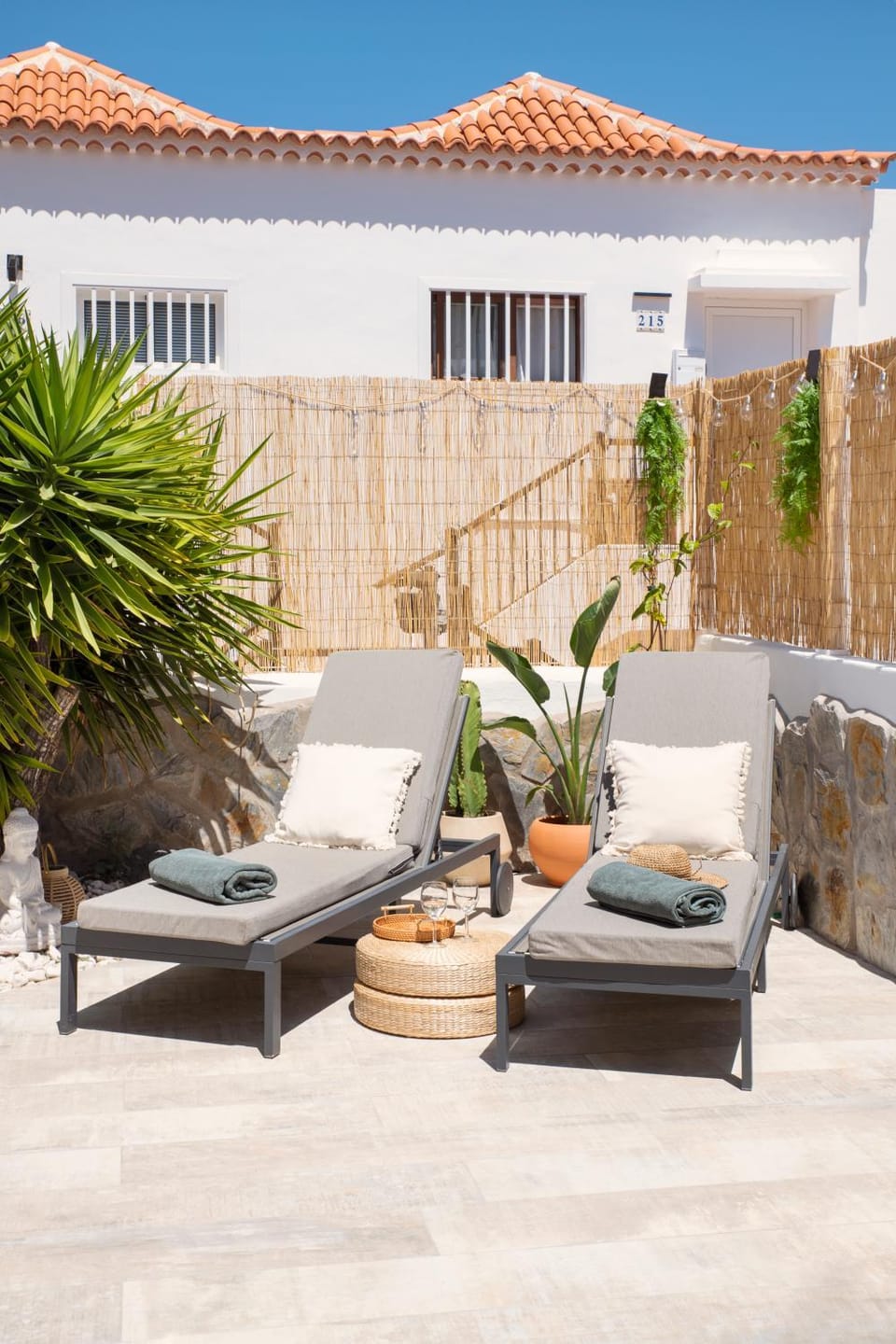 Garden, sunbed