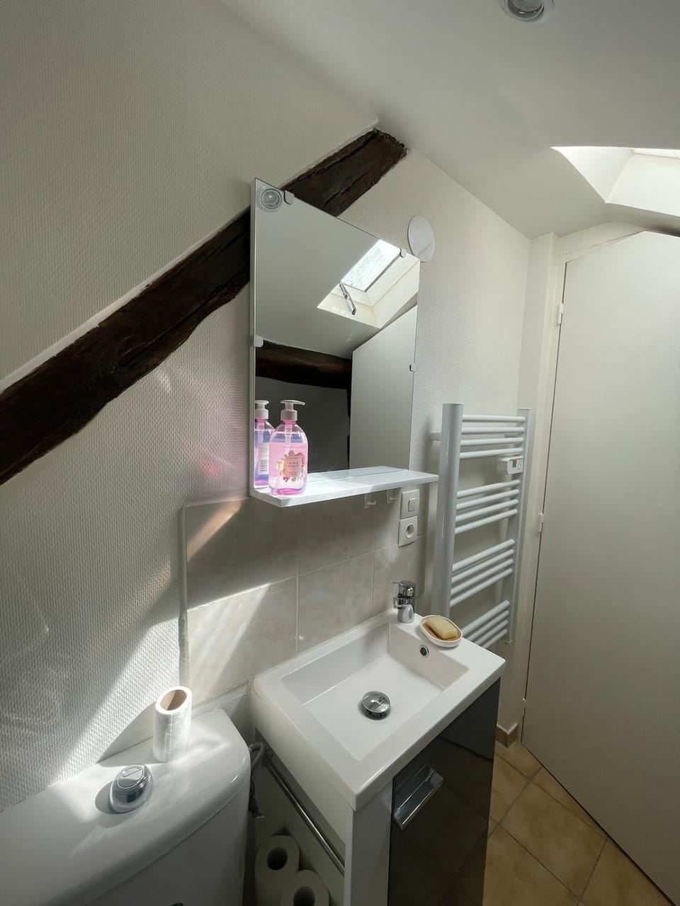 Logement cosy en plein centre de Joigny 2 à 3 pers - Cosy 4 Apartment in Bourgogne-Franche-Comté
