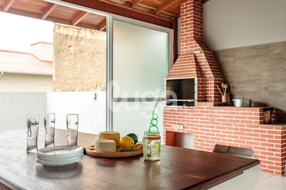 LUGA: Casa Sol – Spacious Home 350m from the Beach House in State of Santa Catarina