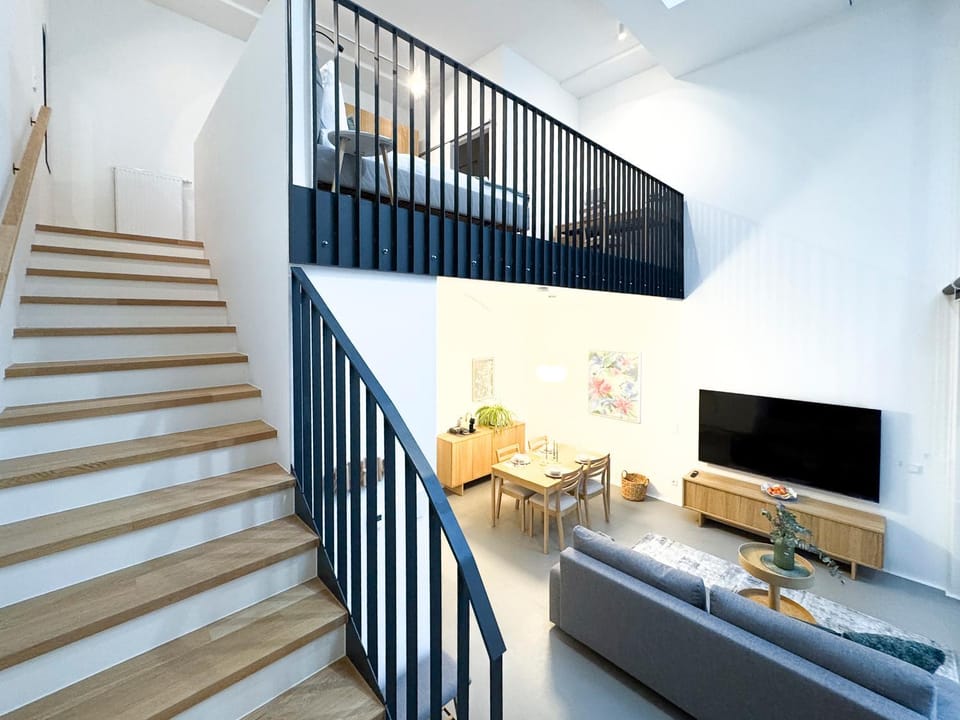 Living room, Seating area, Evening entertainment