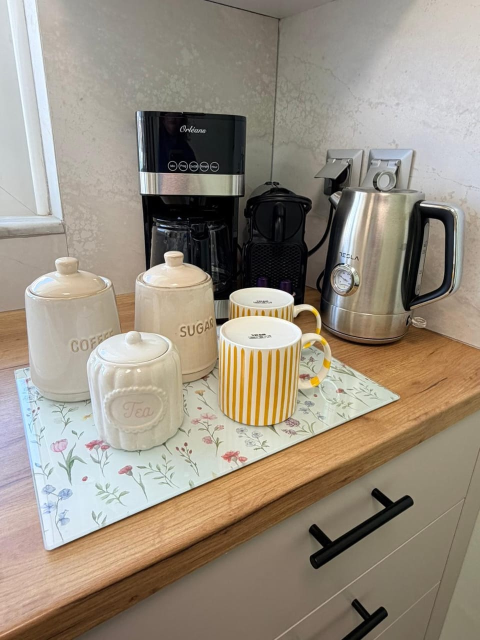 Coffee/tea facilities, Kitchen or kitchenette, kitchen