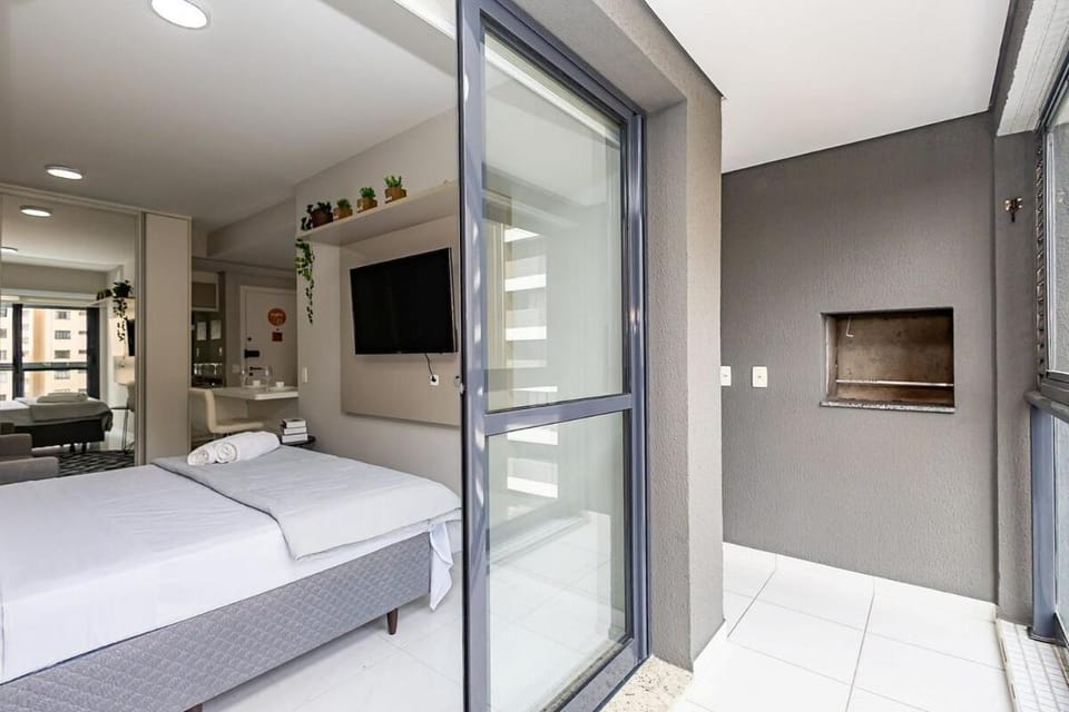 Edifício Champagnat Office Apartment in Curitiba