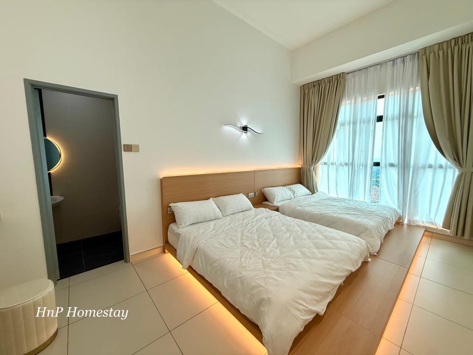 SkyLoft Pent House Soundproof KTV Room 5BR 5BTH 20Pax Apartment in Johor Bahru