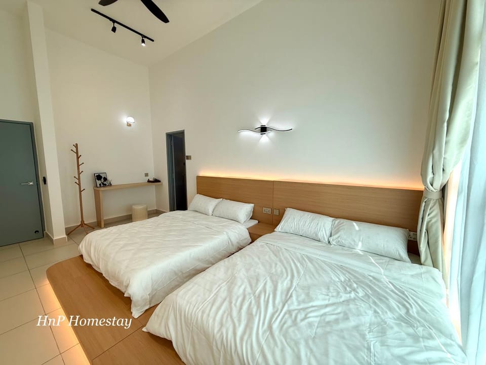 SkyLoft Pent House Soundproof KTV Room 5BR 5BTH 20Pax Apartment in Johor Bahru