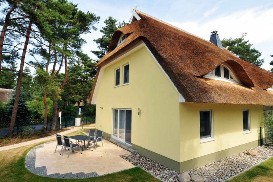 -"Strandvilla - Vier Jahreszeiten" Doppelhaushälfte- House in Mecklenburg-Vorpommern, Germany
