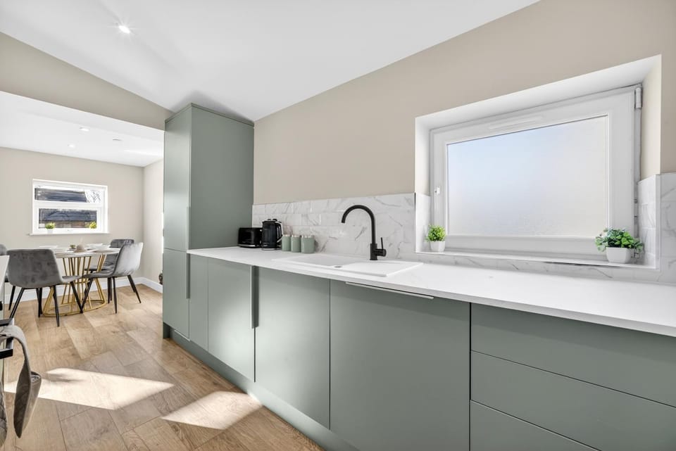 Oakfield Suites Cardiff Apartment in Cardiff