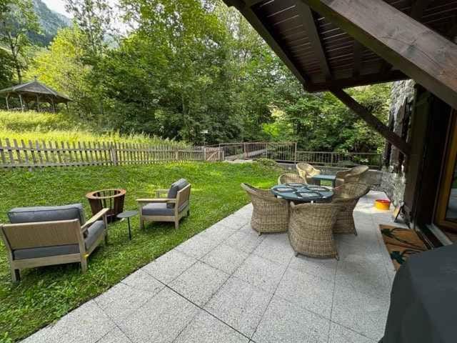 Modern Garden Chalet APT With SPA and Pool Apartment in Fribourg, Switzerland