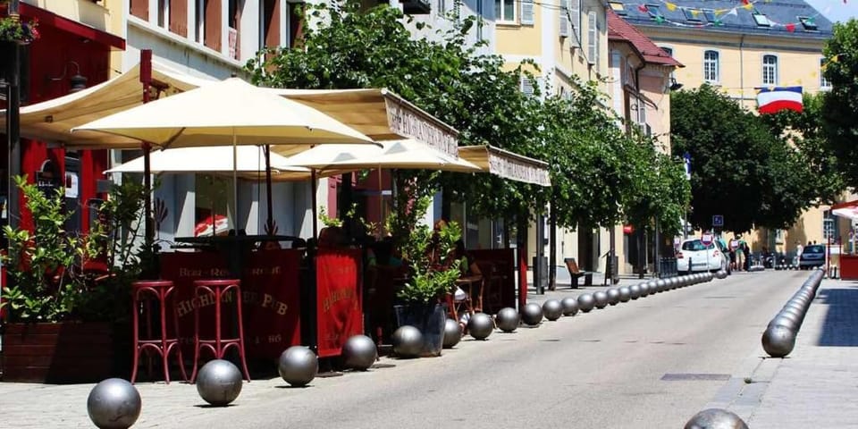 Neighbourhood